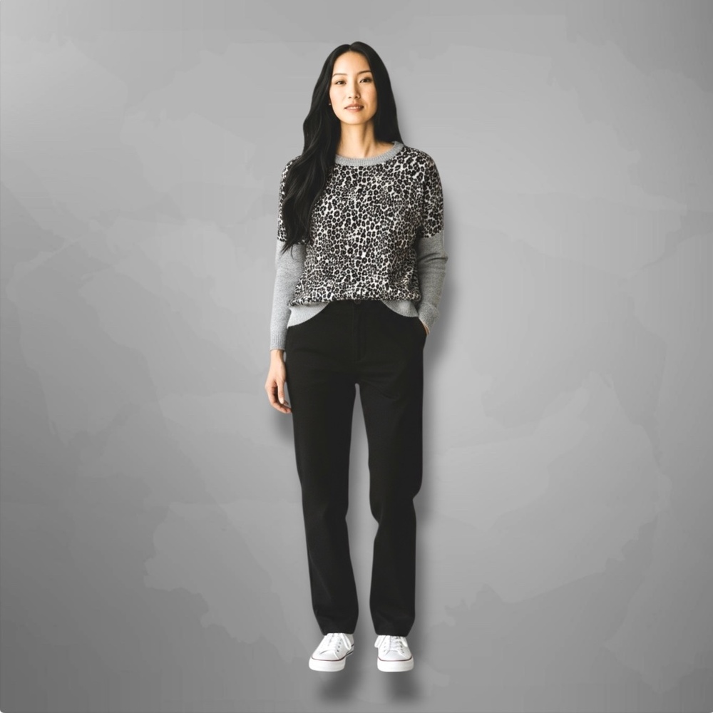 Victoria’s Secret sweater S new